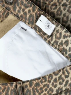KOGNAOMI Normal geschnitten Skorts