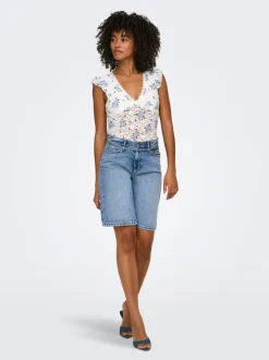 ONLELLA Mittlere Taille Normal geschnitten Jeans-Shorts