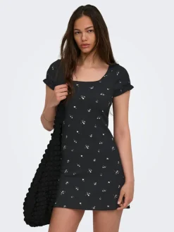 ONLHILLARY Kurzes Kleid