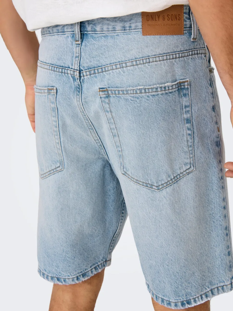 ONSEDGE Mittlere Taille Gerade geschnitten Shorts