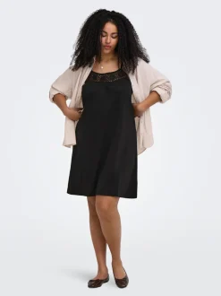 CARCORAL Kurzes Kleid