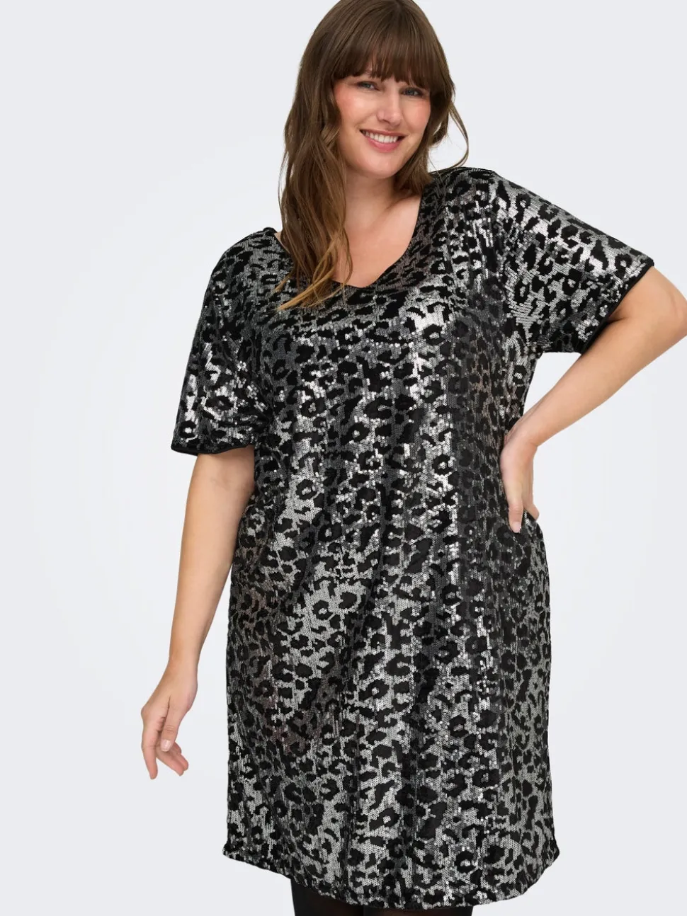 CARLEONORA Kurzes Kleid