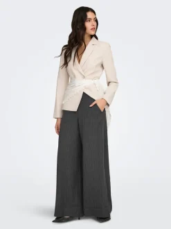 JDYARA Weiter Beinschnitt Hose
