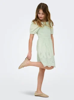 KOGBONDI Kurzes Kleid