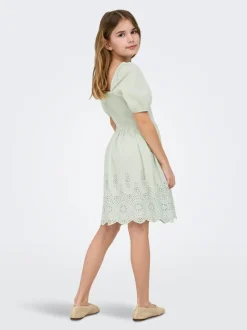 KOGBONDI Kurzes Kleid