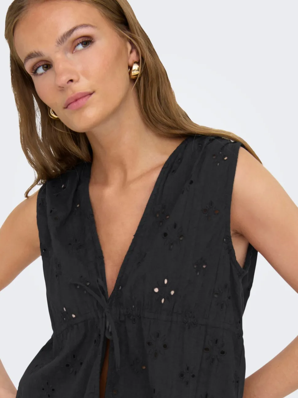 ONLASSISI Top