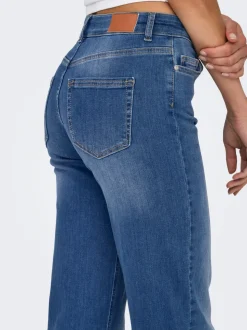 ONLBLUSH Mittlere Taille Gerade geschnitten Jeans