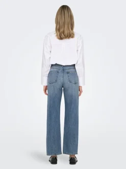 ONLELLA Mittlere Taille Gerade geschnitten Jeans