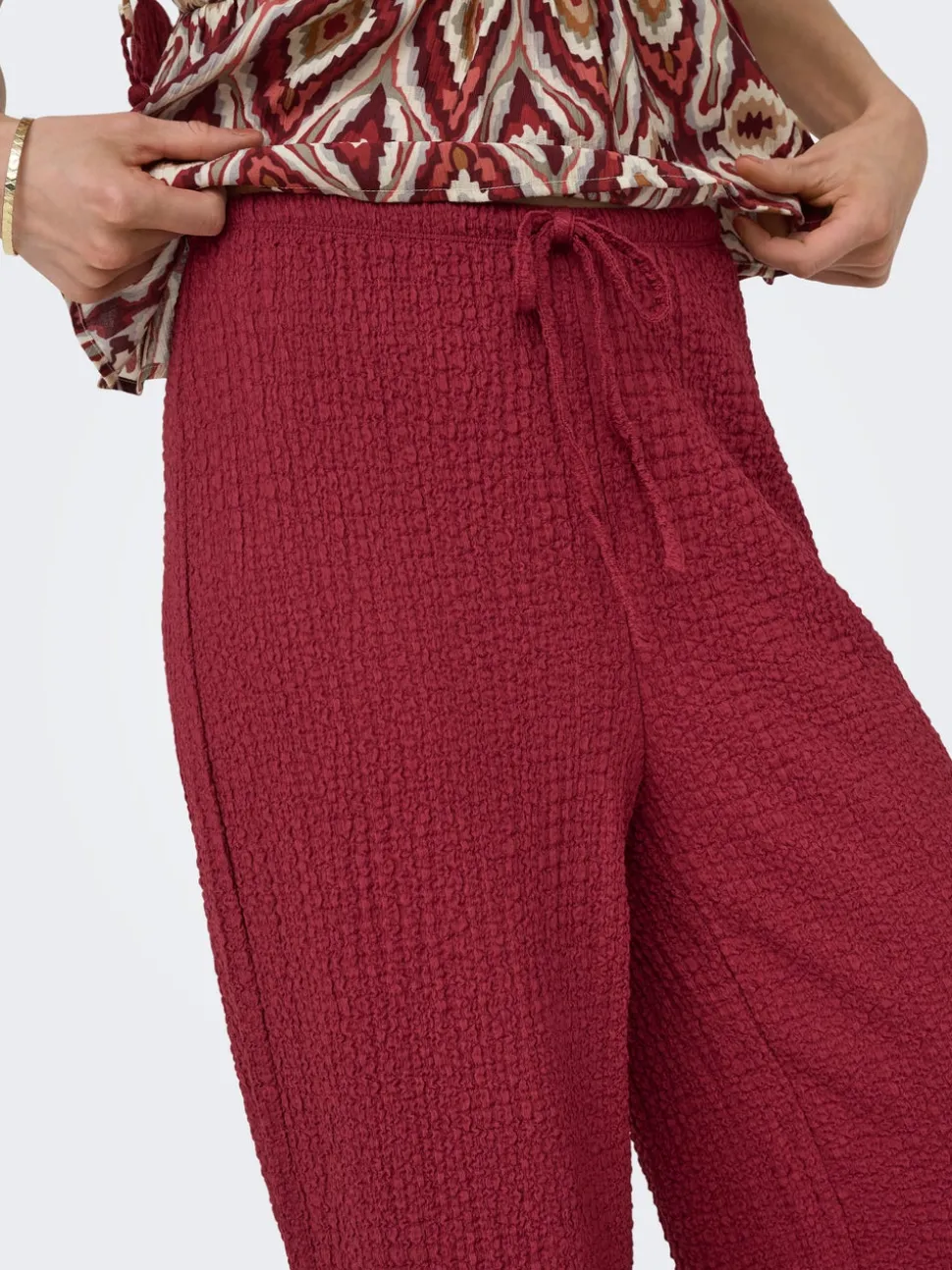 ONLERIKKA Weiter Beinschnitt Hose mit weitem Beinschnitt