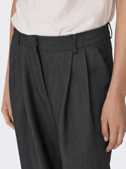 ONLHATTIE Gerade geschnitten, verjüngt Hose