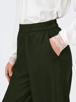 ONLLULU Normal geschnitten Hose mit weitem Beinschnitt
