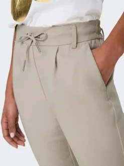 ONLPOPTRASH-AIDEN Normal geschnitten Hose