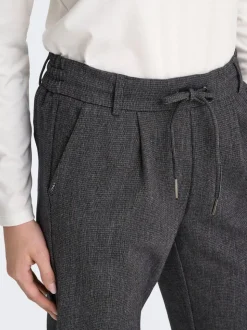 ONLPOPTRASH-ELISE Normal geschnitten Klassische Hose