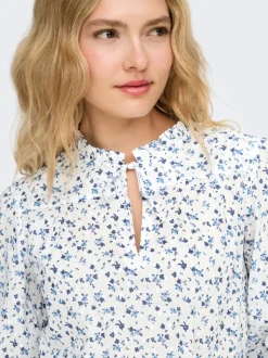 ONLROANNE Top