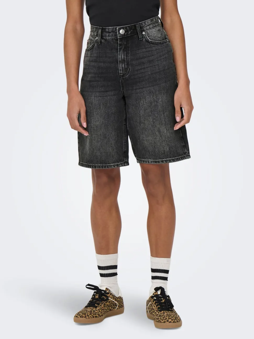 ONLSONNY Hohe Taille Normal geschnitten Jeans-Shorts