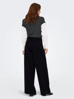 ONLSVEA-NESSA Weiter Beinschnitt Cordhose