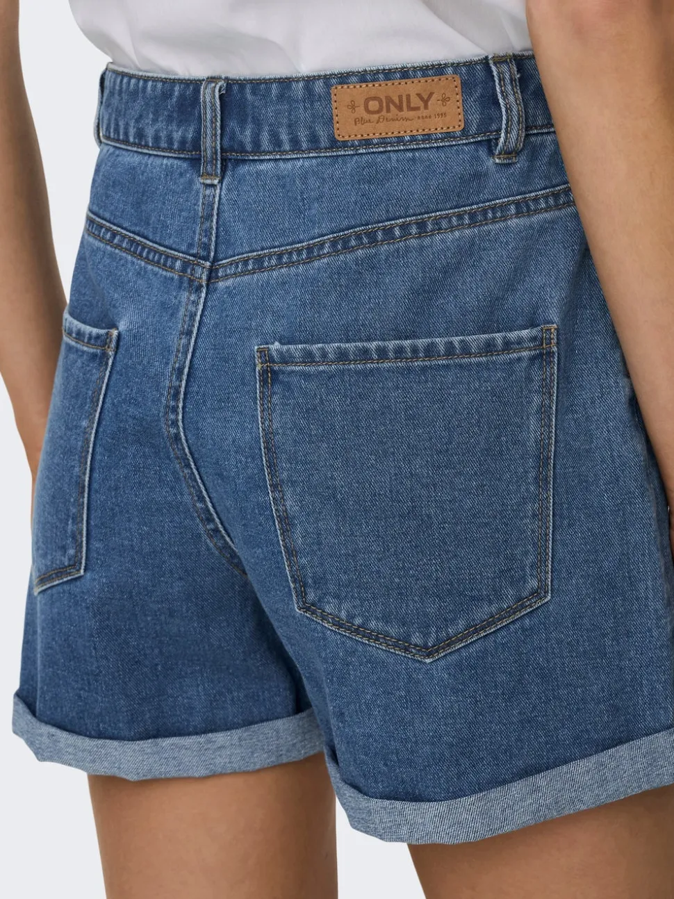 ONLVEGA Hohe Taille Normal geschnitten Jeans-Shorts