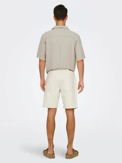 ONSEDGE Mittlere Taille Gerade geschnitten Shorts